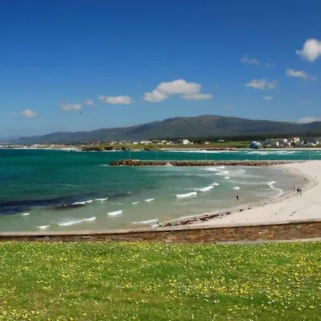 Primera Línea Con Vistas Al Mar Y Parking *